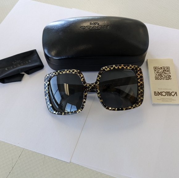 EVC Like New Coach Oversized Sunglasses - Picture 8 of 8